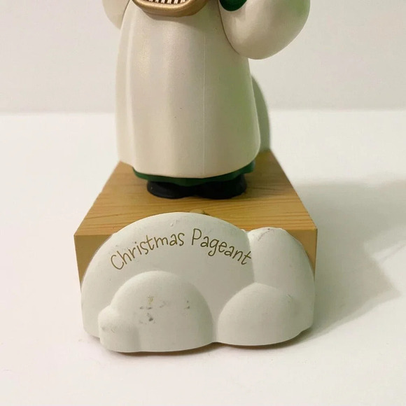 Hallmark Wireless Childrens Angel Choir Faith Christmas Pageant Motion and Sound - Picture 5 of 17